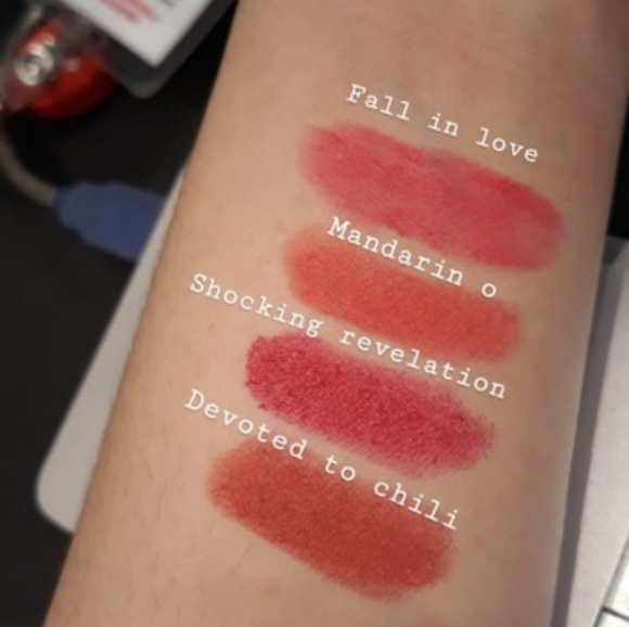 Devoted To Chili | Mac Cosmetics Powder Kiss Velvet Blur Slim Stick | Brand New - Picture 11 of 14
